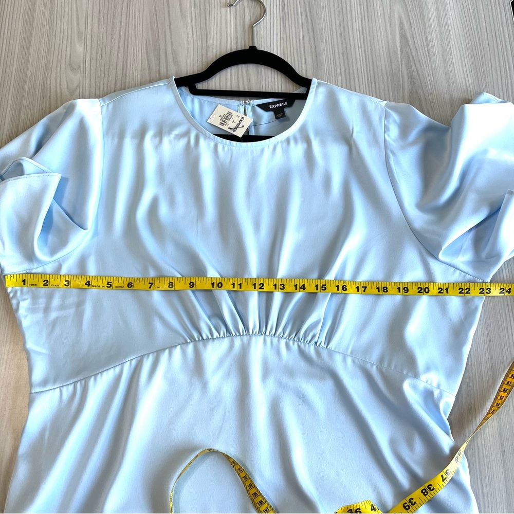 NWT EXPRESS Satin Cinched Waist Flutter Sleeve Top Size XL - Picture 4 of 5